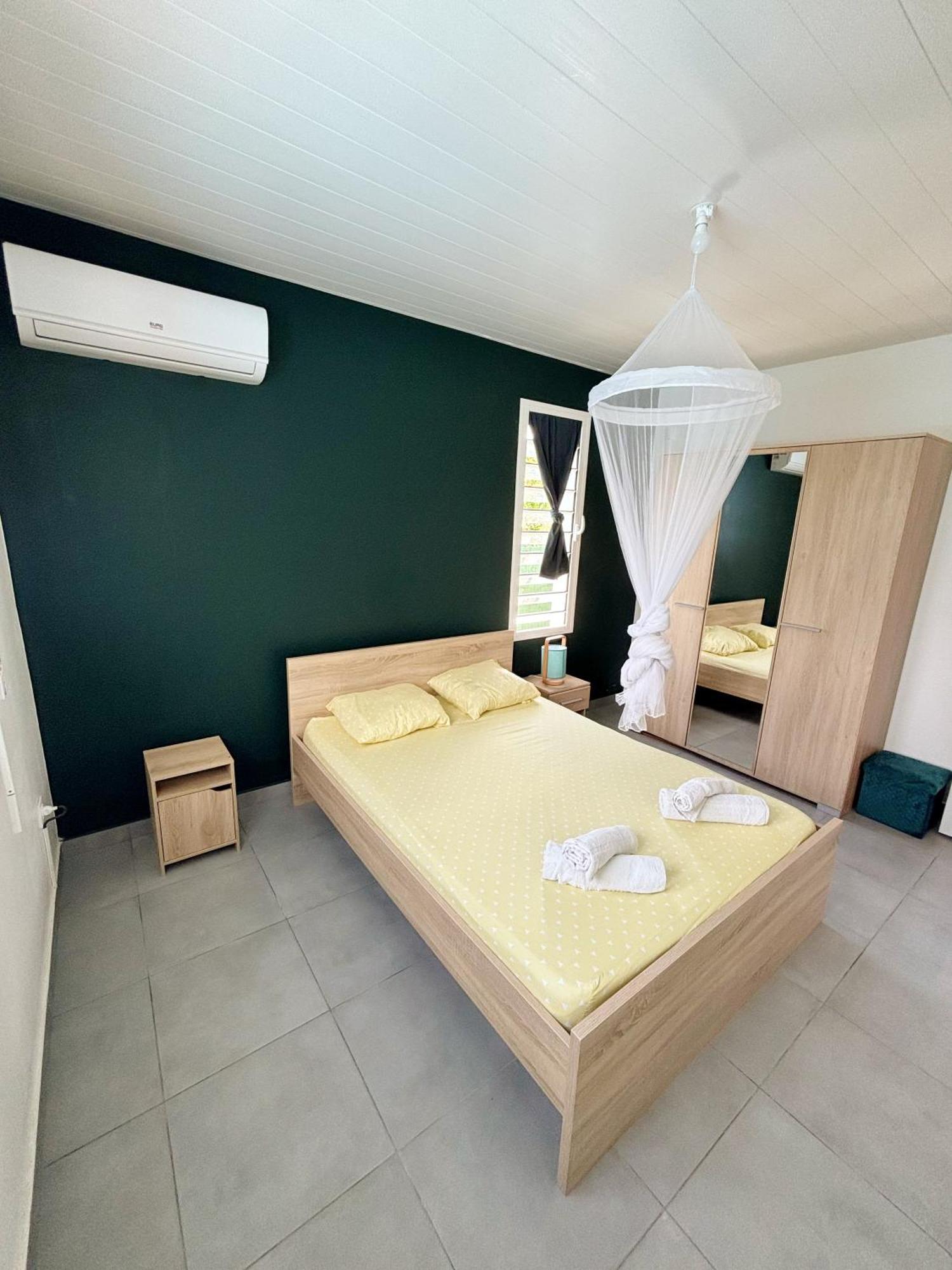 Bung'Hello Village, Piscine Et Parking Gratuit Труа-Рів'єр Екстер'єр фото